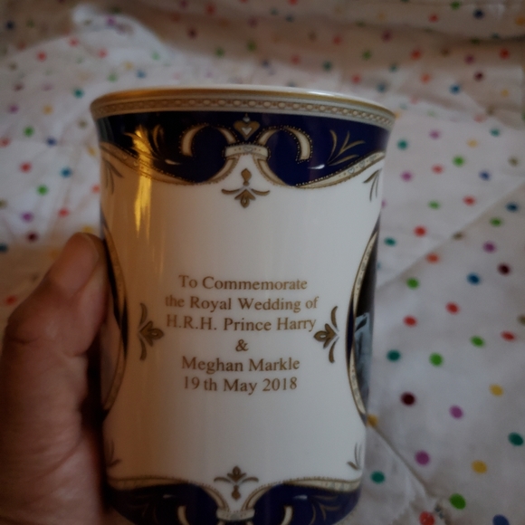 Heritage  Prince Harry and Megha Markle mug. - Picture 6 of 6